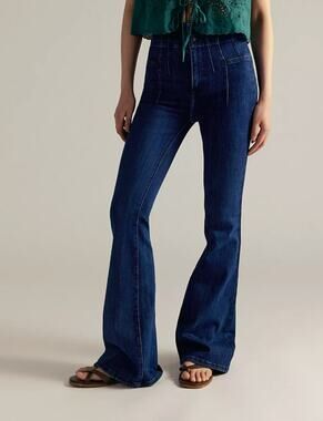 NWT We The Free Jayde High Rise Flare Jeans Size 25 Dark Wash